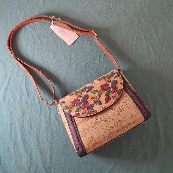 NWT Cork Crossbody Bag Purse Leaves Design Inside Pockets Water Resistant - Picture 1 of 14